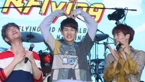 [동아포토]유회승효과? 화기애애한 엔플라잉