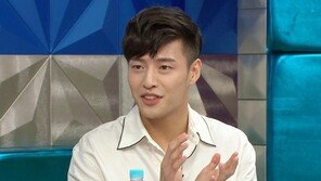 ‘라디오스타’ 강하늘, 첫키스 비하인드 공개…박서준과 ‘깜짝’ 통화