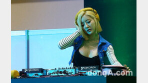 [동아포토]DJ소다 ‘숨막히는 디제잉’