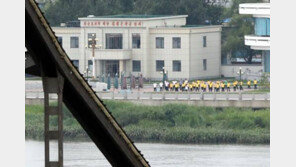 “北 제대 군인, 운행 지연 열차서 아사…전력난에 1~2일 거리, 보름 걸려”