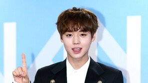 [동아포토]워너원 박지훈 ‘이 눈빛 저장!’