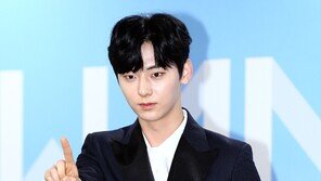 [동아포토]워너원 황민현 ‘눈에서 빛!’