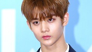 [동아포토]워너원 배진영 ‘반항기 가득한 눈빛’