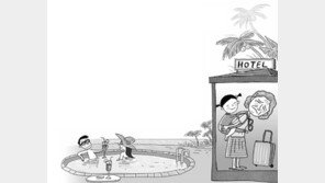 “휴가 따라갔더니 호텔방 육아독박” 할머니들의 한숨