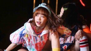 [동아포토]위키미키 최유정, 흥 넘치는 무대