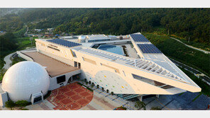 밤하늘 별-신나는 로봇댄스… 부산시민이 반했다