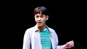 [동아포토]샤이니 키 ‘연극 무대에서 만나요’