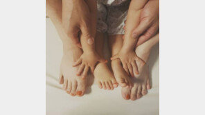 백종원 발가락에 봉숭아물…소유진 “아니 진짜 이건 내가 하려했는데”