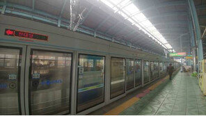 서울 지하철, 24시간 운행할까?…“부작용 더 클 듯” vs “막차 스트레스 끝”