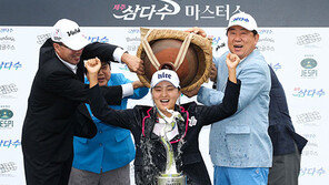 8연속 버디쇼…올 시즌 처음으로 웃은 고진영