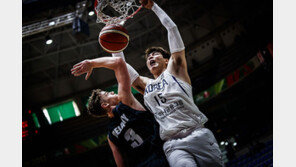 한국농구, 광복절 운명의 한일전