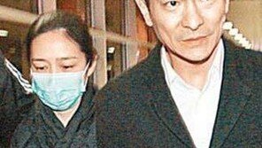 “유덕화, ‘조폭 협박’에 연인 주리첸 숨겨”…과거 ‘뒤늦은 고백’ 보니