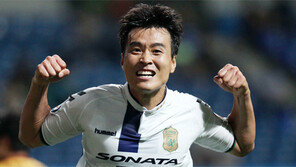 “38세 대박이 아빠! ‘대∼한민국’ 구해줘”