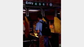 “직원용 화장실에 시신 보관”…뉴욕 지하철 직원들 고충 토로 