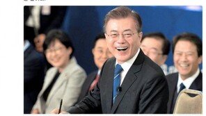 신동욱 “문재인 정부 대국민 보고대회, 개국 100일 축하쇼 꼴”