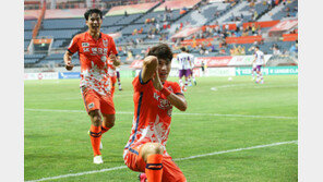 전북 독주·제주 약진…2위 싸움 혼전