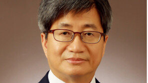 文대통령, 새 대법원장 후보에 김명수 춘천지법원장 지명…그는 누구?