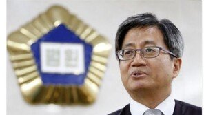 신동욱 “김명수 후보 임명, 사법개혁 파란 불 아닌 ‘빨간 불’ 꼴”