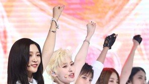 [동아포토]다이아 ‘사춘기 여교생으로 변신~’