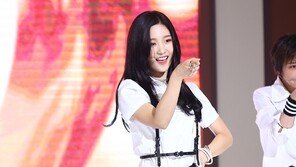 [동아포토]다이아 정채연 ‘사랑에 빠진 여고생~’