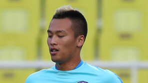 대표팀 가면 작아지는 김신욱, 이번엔?