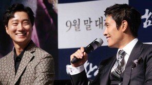 [동아포토]이병헌-박해일, 훈훈한 미소