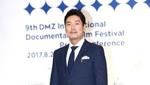 [동아포토]조진웅 ‘다큐멘터리에 빠져보려고 합니다~’