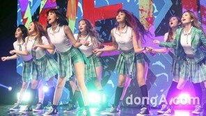 [동아포토]프리스틴, 스쿨 아웃 쇼케이스