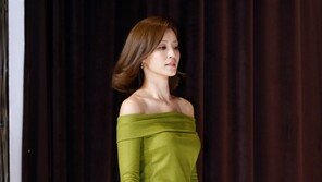 [동아포토]정인영 ‘과감하게 드러낸 어깨’