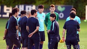 “Player First” 우즈벡 원정 전원 비즈니스석