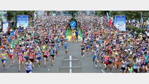 日마라톤, 여름에도 ‘2시간 14분 48초’