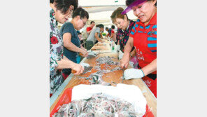 부산 전어축제 성황