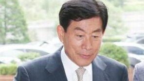 ‘국정원 댓글’ 원세훈 전 국정원장, 파기환송심 선고 시작…심경 등 물음에 ‘묵묵부답’