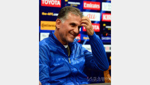 [오버헤드킥] 몰카 의심·스파이 걱정…노이로제 걸린 케이로스