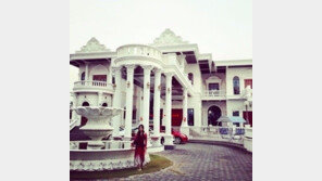 신주아 초호화 주택 공개…‘해외 부동산 재벌 스타’ 1위는 누구?