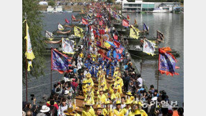 ‘정조대왕 능행차’ 222년만에 전 구간 재현