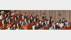 문재인 정부 첫 정기국회 개막… 입법전쟁 시험대 오른 1기 내각