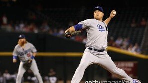 류현진, 선발 잔류-불펜 전환 갈림길서 애리조나와 재회