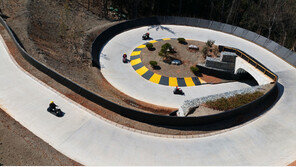 ‘마법의 빗질’ 빙판의 체스 컬링 어때요?