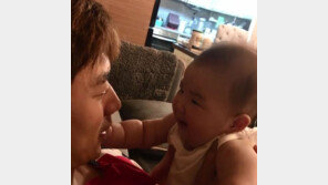 ‘딸 공개’ 변수미, SNS 들어가 보니…이용대와 ‘딸 바보’ 인증