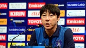 신태용 감독 “강팀과 스파링 단점 보완…베테랑들, 실력만 좋다면 함께 갈 것”