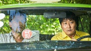 ‘택시운전사 속 두 남자’ 실제사진 찾았다