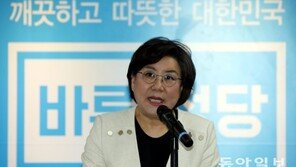 신동욱 “이혜훈 대표 전격 사퇴, 남의 눈에 피눈물 흘리게 하고 부메랑 맞은 꼴”