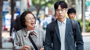 웃다가 ‘훌쩍훌쩍’… ‘오지랖 할머니’를 다시 봤다