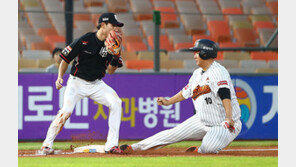 [런다운] 발야구 맛들인 이대호 ‘도루 10-10 클럽’ 달성
