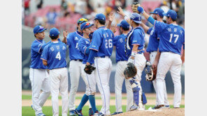 KIA 천적 헥터 침몰시킨 고춧가루 삼성의 방망이