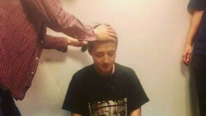 ‘입대’ 강하늘 “제 필모에 뽀뽀해주파…웃는 2년 보내고 오겠다”