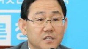 주호영 “전술핵 재배치가 北핵 인정? 탁상 논리…우리만 비핵화 우습다”