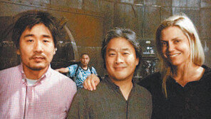 ‘그것’의 돌풍 뒤엔 ‘한국인 정정훈’ 있었다