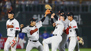 [런다운] 롯데가 외치는 ‘4위 안에 들어야하는 이유’